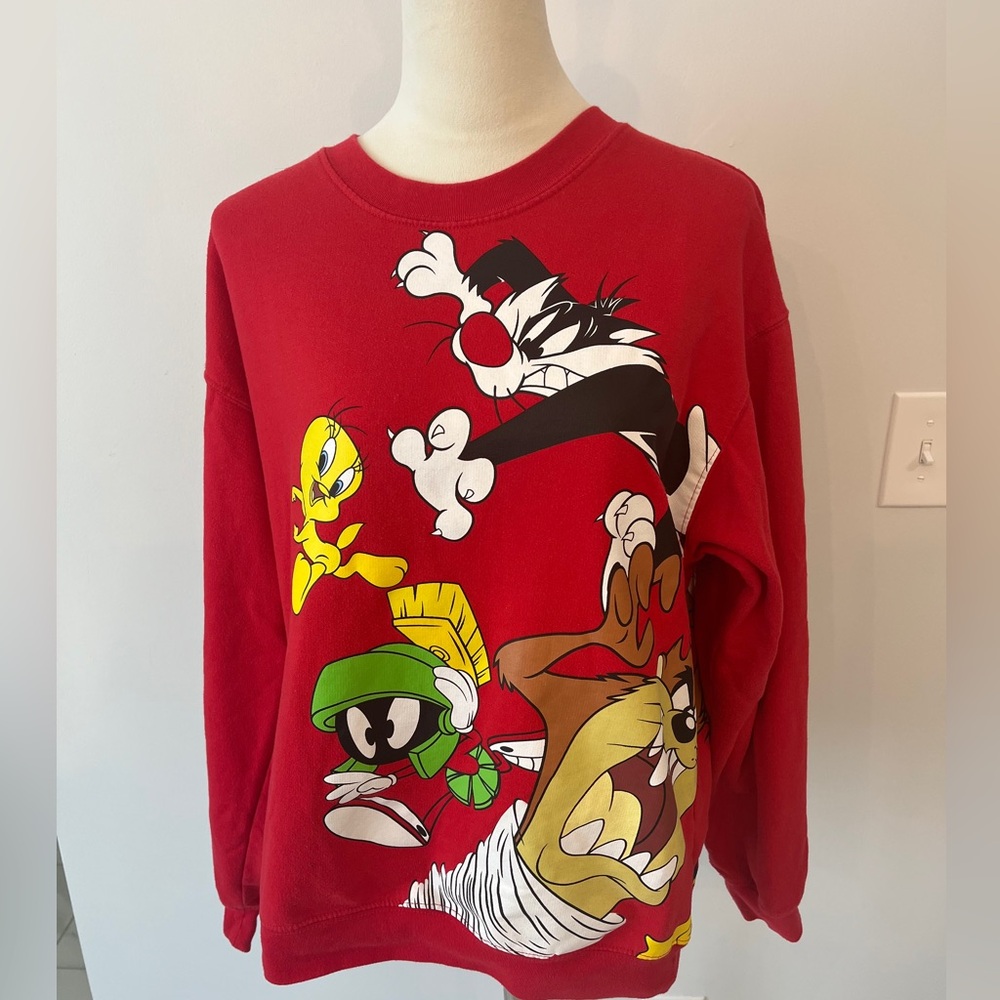 Women’s size large red Looney Tunes sweatshirt long sleeved cottonpolyester